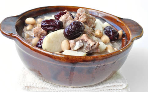 燉羊骨頭湯放這6種蔬菜營(yíng)養(yǎng)高味道佳